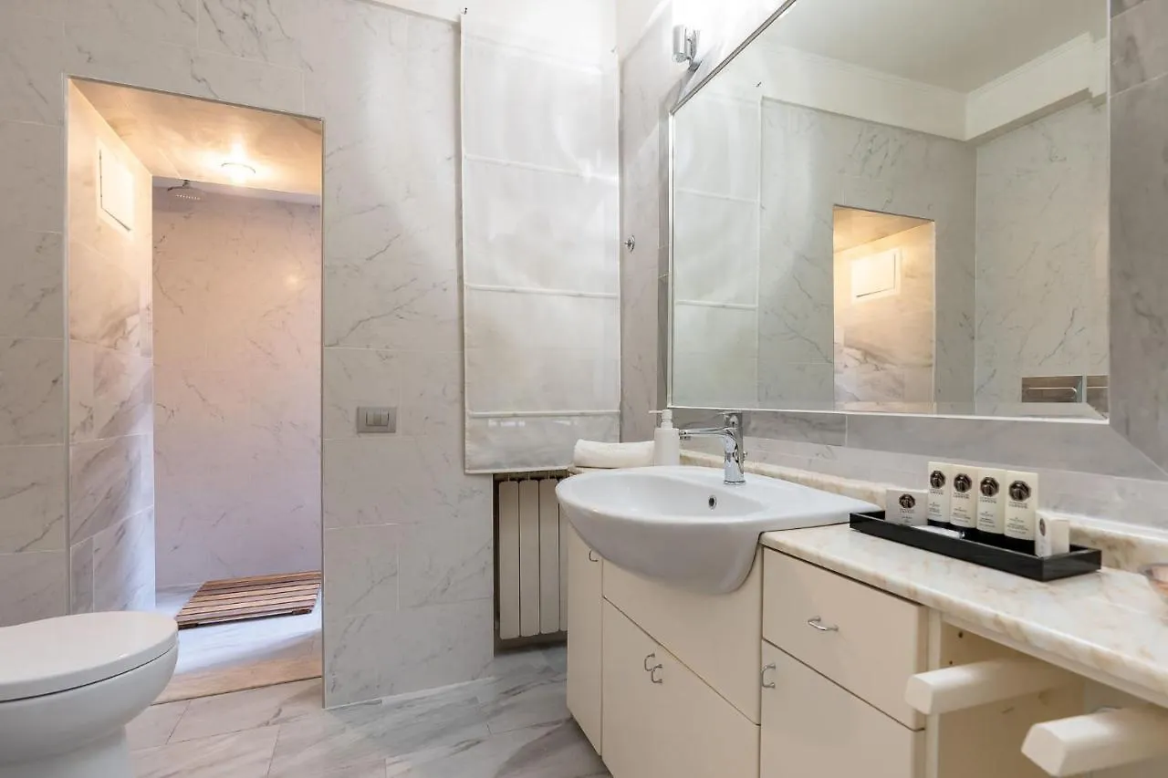 Plaza Suite Collection Rome Apartment