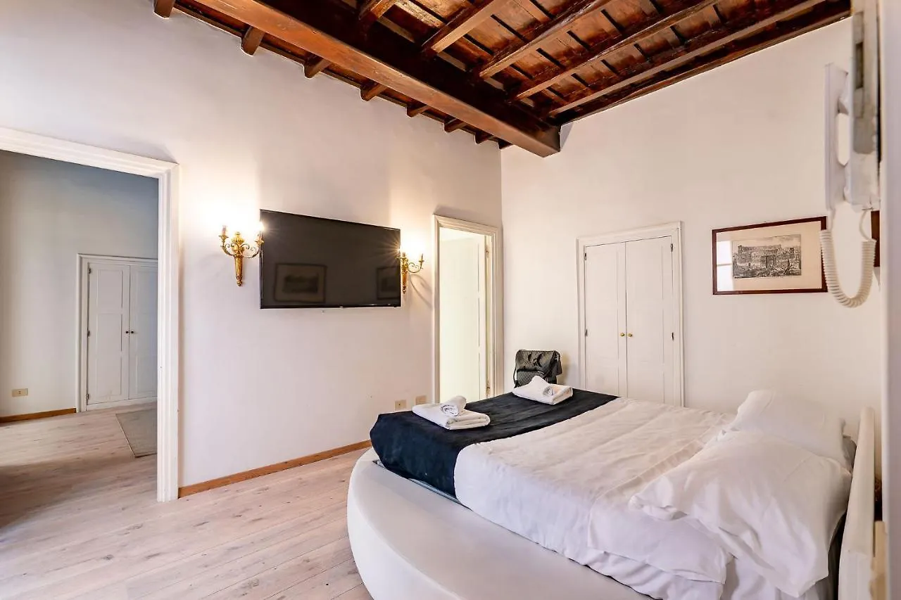 Plaza Suite Collection Rome Apartment